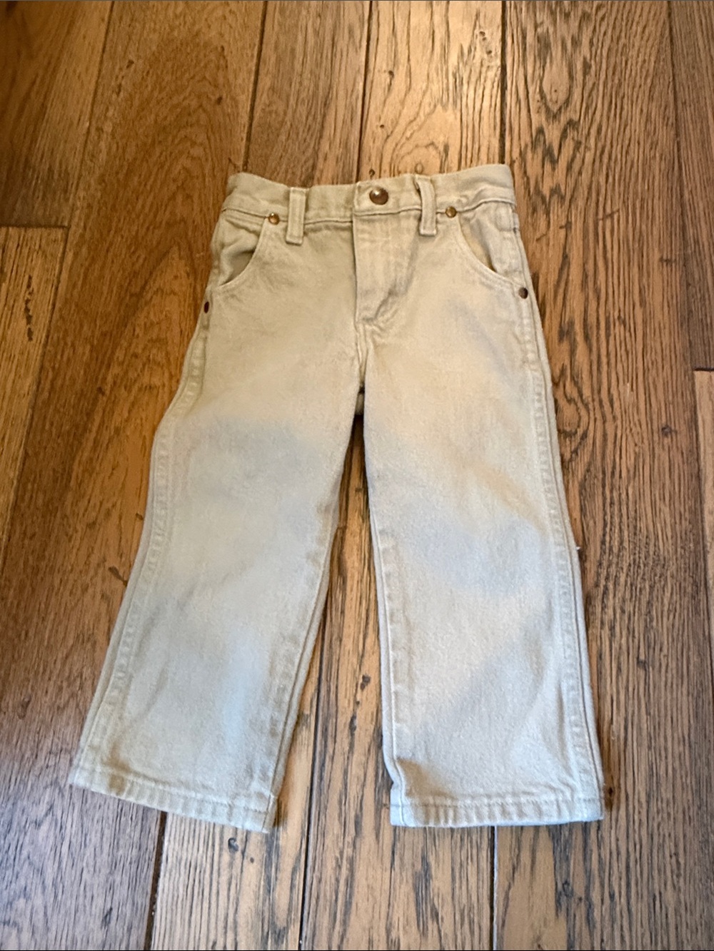 NWOT wranglers 3T